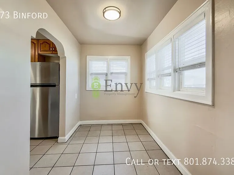 873 Binford St — Photo 6