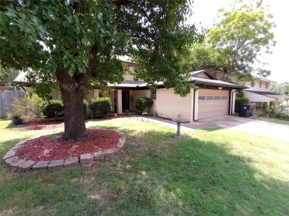 8008 NW 27th St, Bethany, OK 73008