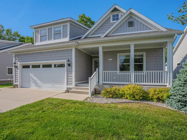 625 Parkview Ave, Spring Lake, MI 49456