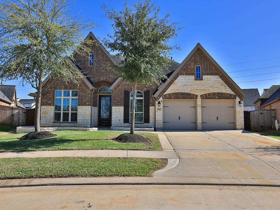 1st image of 15123 Peralta Sound Cir