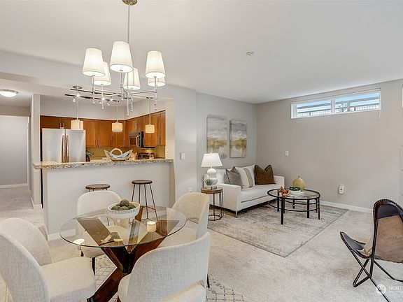 4th image of 211 Kirkland Avenue #219