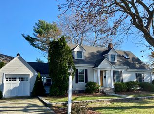 44 Willard Ave, Old Saybrook, CT 06475