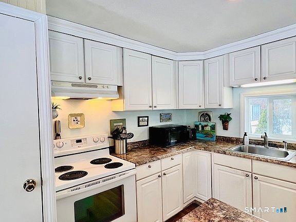 3rd image of 19 Old Forge Road