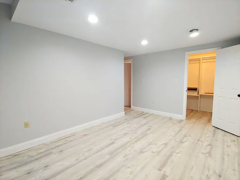 10 Weston Ave #114 — Photo 10