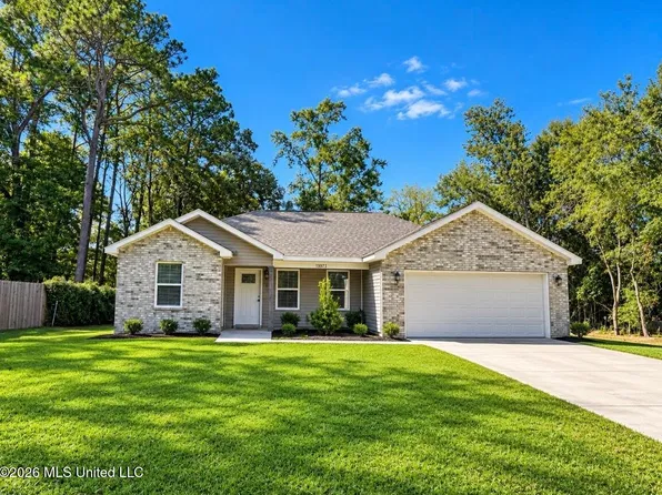 13073 Miles Dr, Gulfport, MS 39503