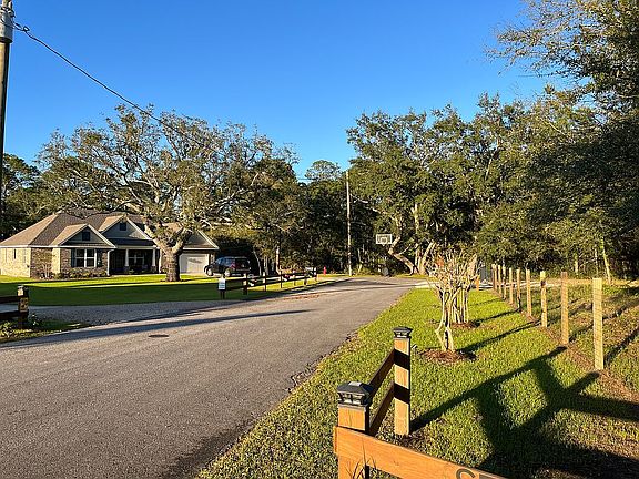 4th image of 1764 Saroco Rd
