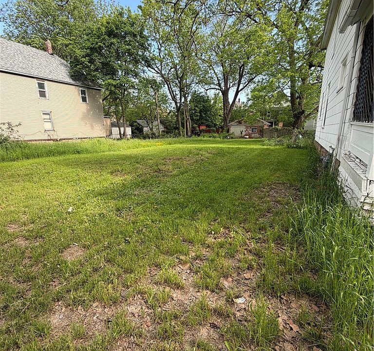 2nd image of 1639 Weston Ave Lot 11