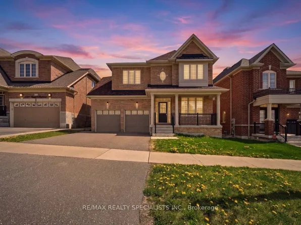 1033 Langford Blvd, Bradford West Gwillimbury, ON L3Z 0X6
