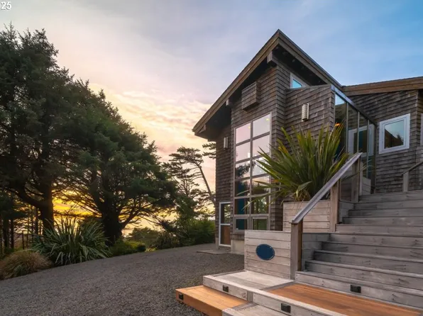 79519 Ray Brown Rd, Arch Cape, OR 97102