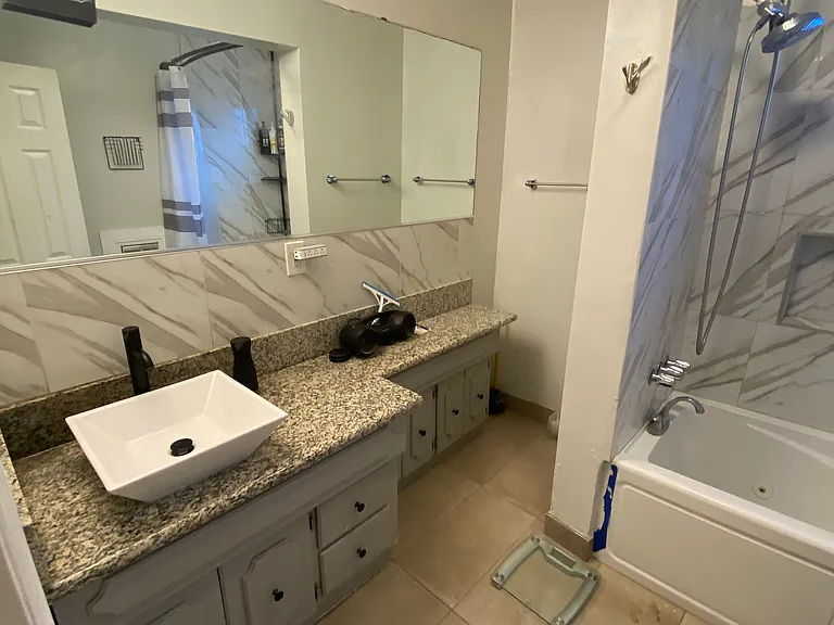 636 E 121st Pl #3 — Photo 7