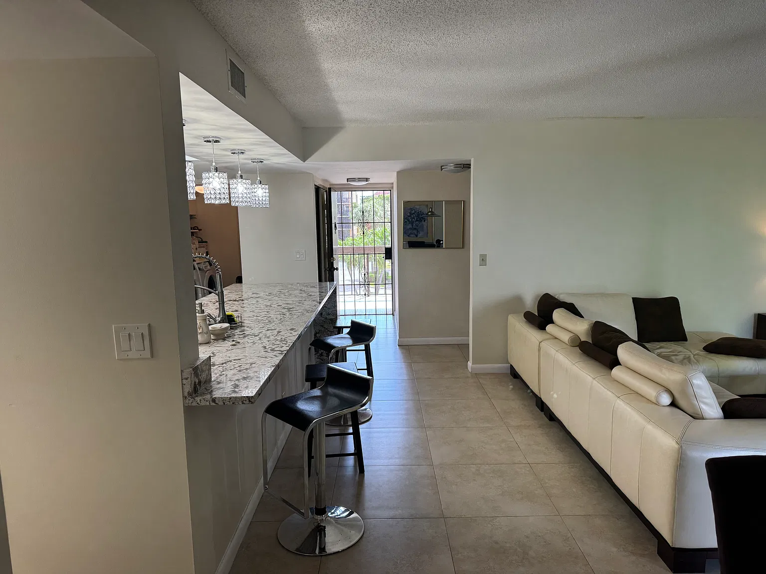 2 bed, 1175 sqft, $4,000 — Photo 4