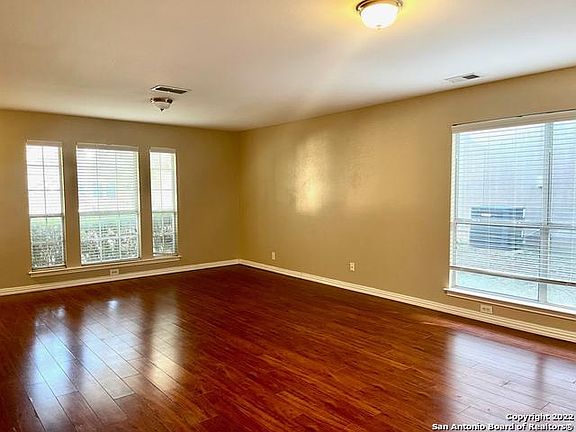 3rd image of 8427 Berry Knoll Dr