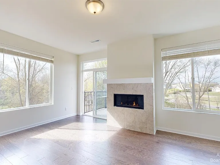 2725 Bristol Ridge Dr — Photo 7