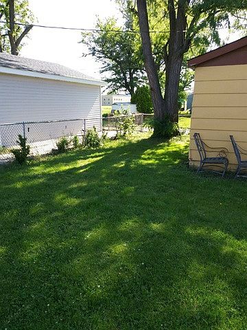 2nd image of 16041 Lathrop Ave