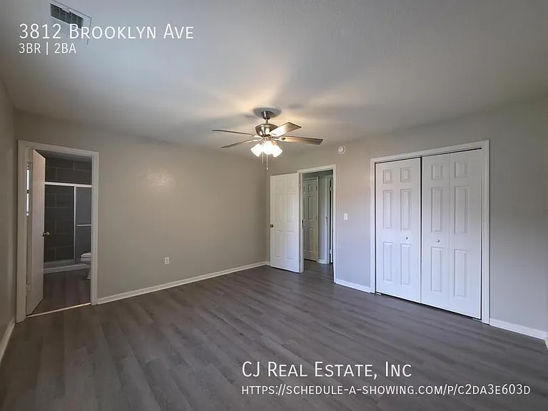 3812 Brooklyn Ave — Photo 10