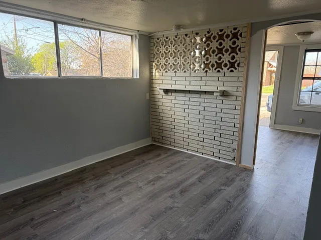 2306 N Elm St #B — Photo 8