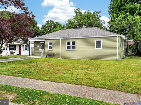 717 Garnet Rd, Wilmington, DE 19804