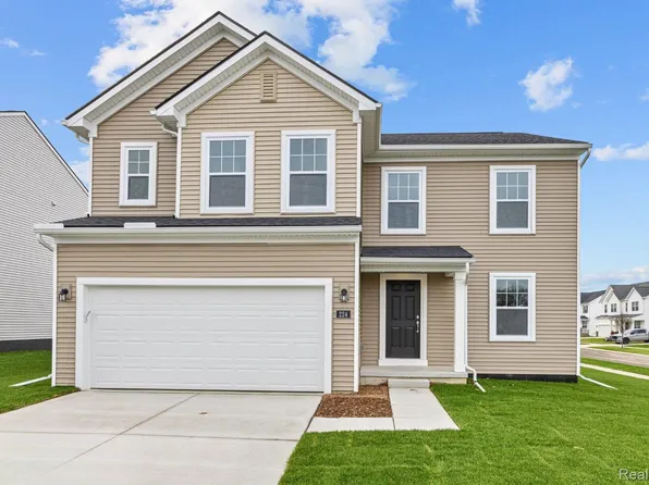 224 Saddleback, White Lake, MI 48386