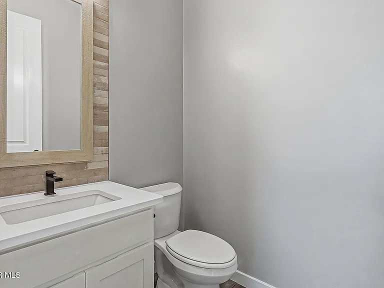 3740 Model Ln — Photo 22