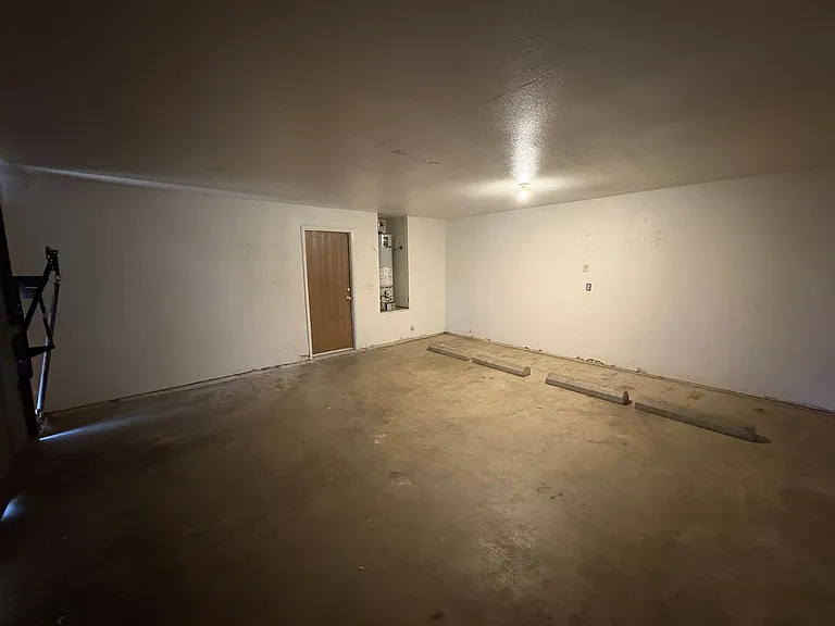 1543 N Willis St — Photo 22