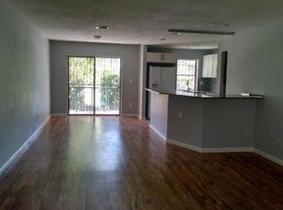 238 Sea View Dr, Key Biscayne, FL 33149