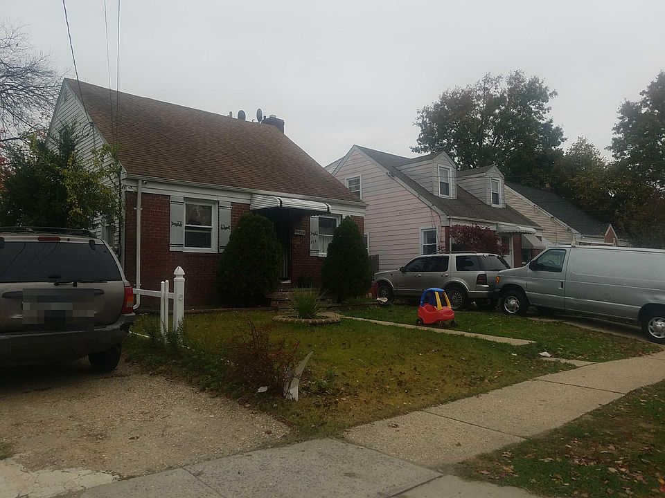 2nd image of 358 Locust Ave