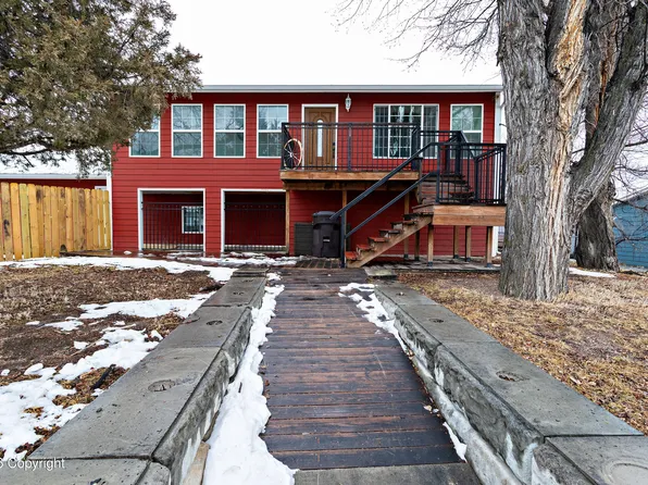 810 Holly Ave, Upton, WY 82730