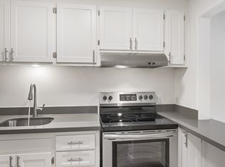 3263 California Ave SW #204, Seattle, WA 98116