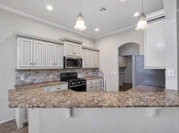 9104 Scarlet Blvd, Yukon, OK 73099