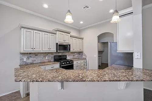 9104 Scarlet Blvd Photo 1