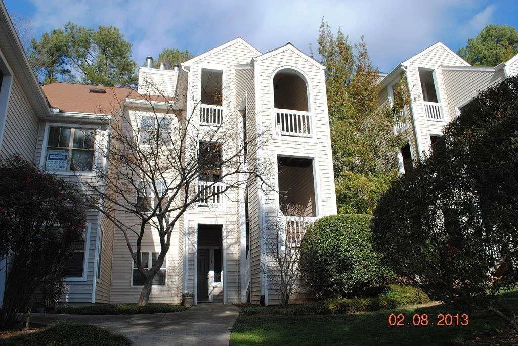 6000 Winterpointe Lane — Photo 2