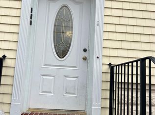 741 Clocks Blvd, Massapequa, NY 11758