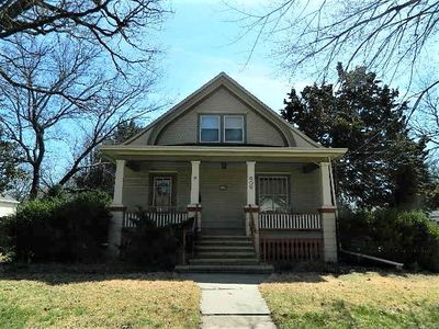 909 E 9th Ave, Winfield, KS, 67156