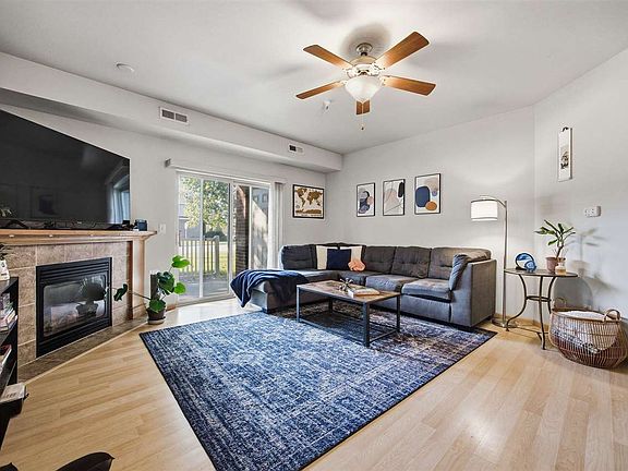 4th image of 420 N 1st Ave APT 108