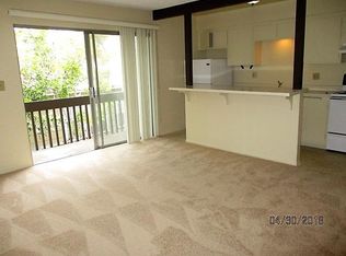 2515 De La Vina St APT 11, Santa Barbara, CA 93105