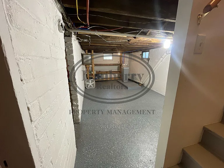 109 S Main St — Photo 24
