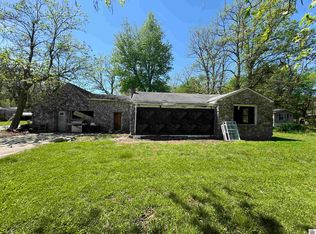 1149 Oaks Rd, Paducah, KY 42003