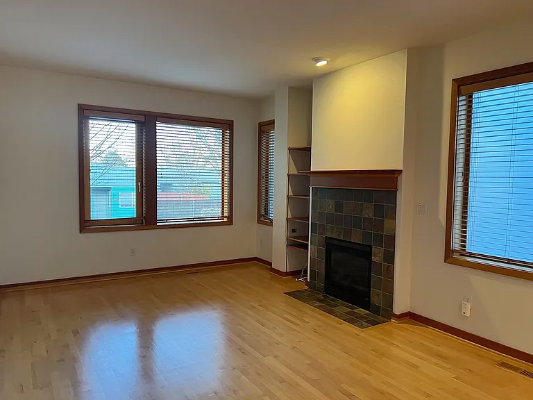 2644 NW Thurman St — Photo 6