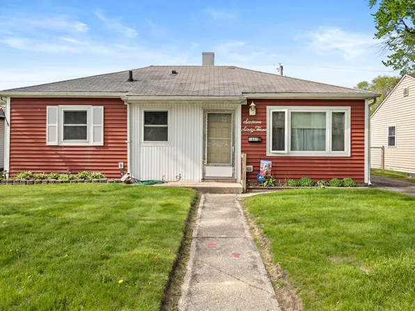 1663 175th St, Hammond, IN 46324