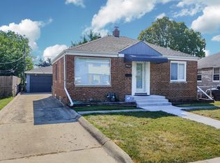 9607 Reeves Ct, Franklin Park, IL 60131