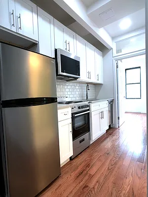 Rented by Compass | media 7