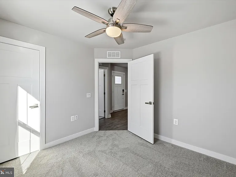 313 Switchgrass Ct — Photo 12