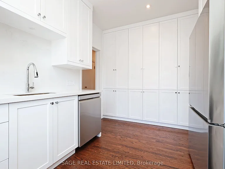 150 Balmoral Ave #304 — Photo 11