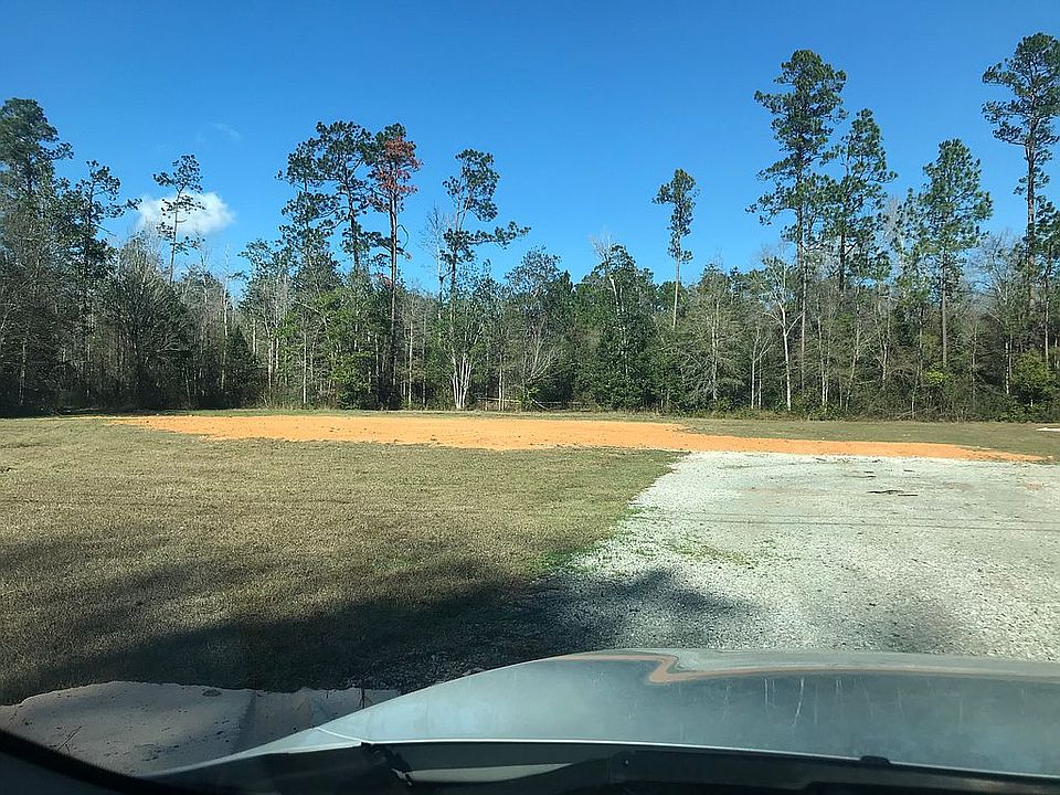 1st image of 1000 Pinoak Dr