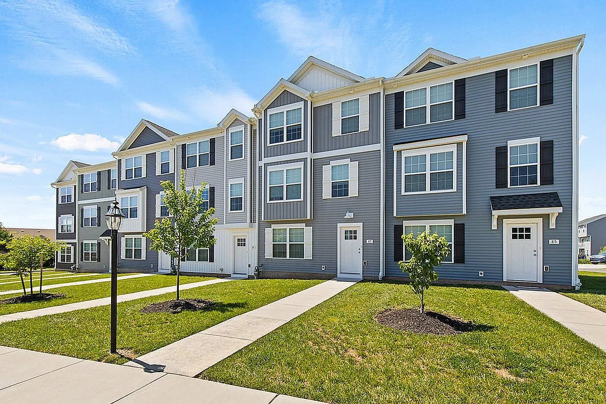 Terraces at Maplewood — Photo 3