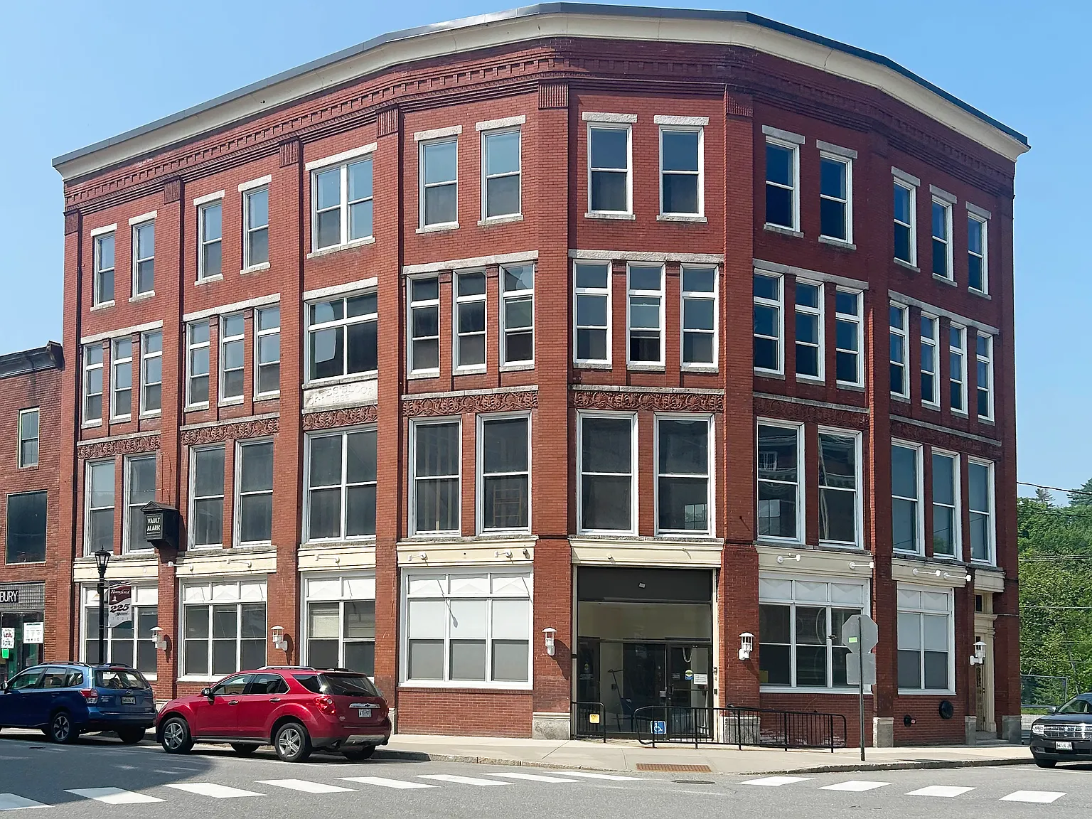 Cates Block Apartments — Photo 1