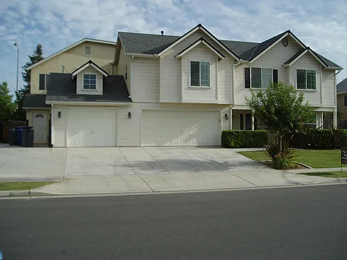 5809 W Menlo Ave Photo 1