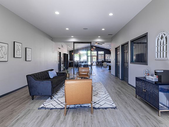 5th image of 155 Devonshire Ct #2080-4
