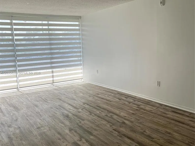 802 NW 87th Ave #321 — Photo 37