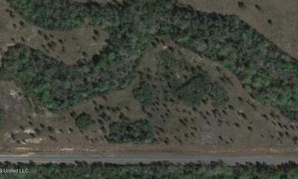 2nd image of 2 McHenry Rd #2